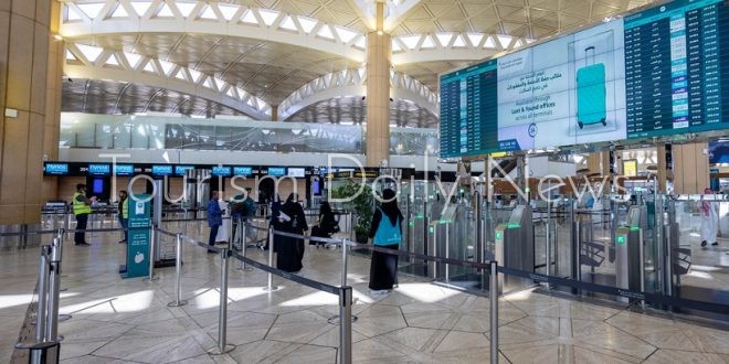 مطارات الملك خالد