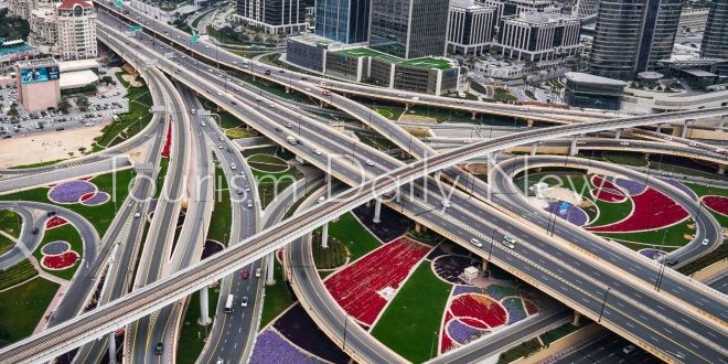 الإمارات الخامسة عالمياً والثانية عربياً في خدمات النقل العام والموانئ