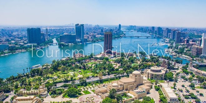 نواب يطلبون منح أراضي مجانية للمصريين بالخارج وإعفائهم من الرسوم والجمارك