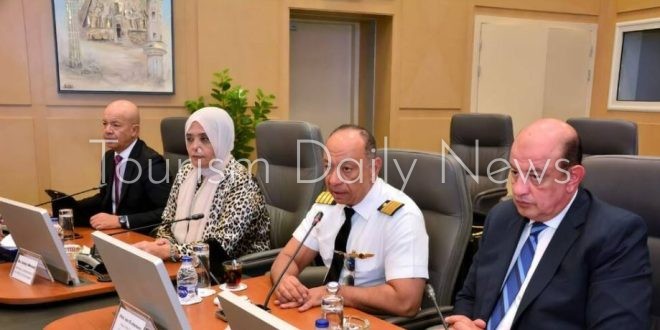 مصر تدعو الشركات البريطانية للمشاركة بمعرض الطيران بالعلمين سبتمبر المقبل