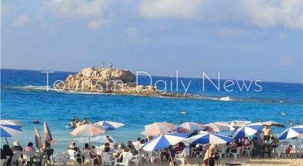 رحلات الطيران العارض فى مطروح تنعش الإشغال فى الساحل الشمالى
