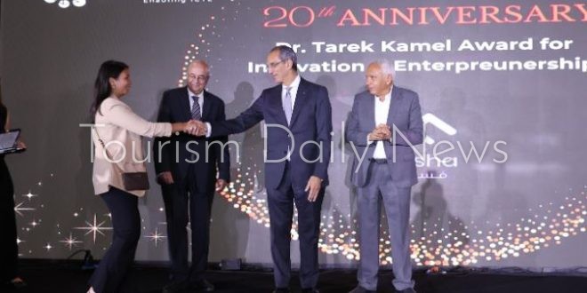 عمرو طلعت يشارك في احتفالية جمعية اتصال بمناسبة مرور 20 عاماً