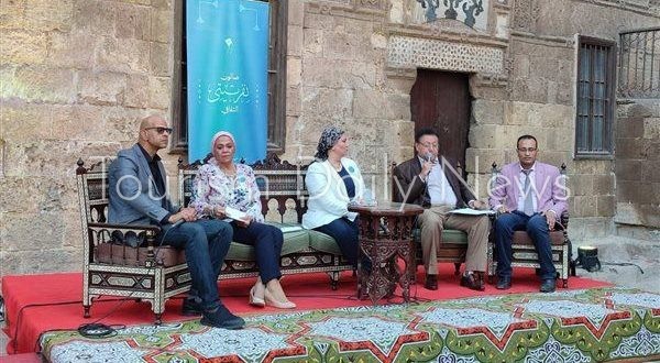 على خطى العائلة المقدسة فى صالون نفرتيتي الثقافي بمركز إبداع