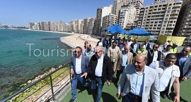 الإسكان تعلن خطة شاملة لتعظيم شواطئ الإسكندرية وحمايتها كمقصد سياحي عالمي