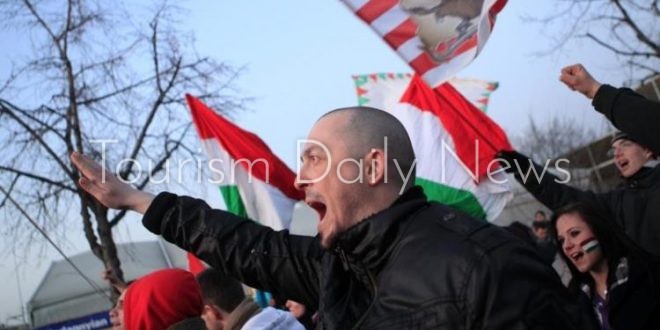 قلق الناخبين المسلمين بفرنسا بشأن مستقبلهم مع تصاعد اليمين المتطرف