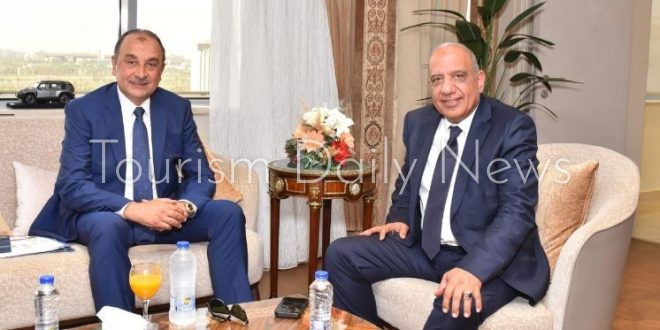 المهندس محمد شيمي يستقبل الدكتور محمود عصمت بمقر وزارة قطاع الأعمال العام