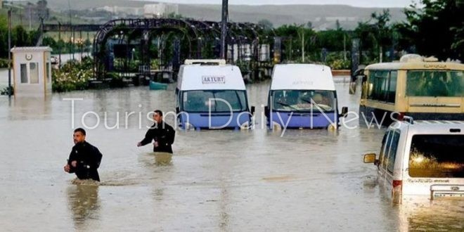 تركيا ترفع تحذيرات بالرمز الأصفر في 10 محافظات بسبب هطول الأمطار الغزيرة