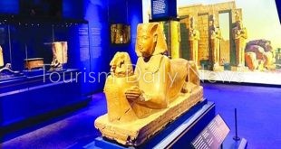 الصينيون والسائحين الأجانب يترقبون افتتاح معرض الآثار المصرية غداً