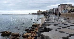 انخفاض منسوب المياه بشواطئ مصر ومخاوف من أعاصير مدمرة إشاعة