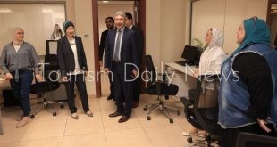 وزير السياحة يسأل عن الحملات الترويجية والرحلات التعريفية وميكنة الخدمات