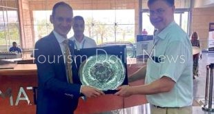 نائب رئيس المفوضية الأوروبية يزور المتحف القومي للحضارة المصرية