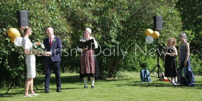 الصيف .. موسم الأفراح في السويد تقاليد واعراف