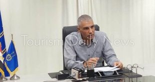 الدكتور إسماعيل كمال محافظ أسوان