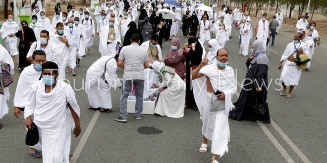 شركات السياحة تنتظر ضوابط العمرة والتحقيقات مع المخالفين بالحج سبب التأخير