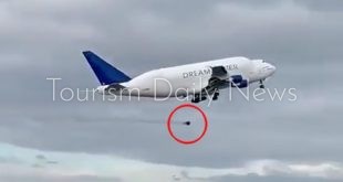 مسلسل انتكاسات بوينج مستمر .. طائرة تفقد عجلة أثناء إقلاعها من لوس أنجليس