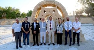 القنصل الإيطالي العام في القدس يطلع على أوضاع القطاع السياحي بفلسطين