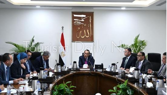 رئيس الوزراء يكشف تفاصيل بناء 250ألف غرفة فندقية والمناطق السياحية الجديدة