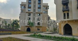 فندق يديره شركة عالمية ومطاعم وسينمات ومسرح مكشوف بمنطقة سور مجري العيون