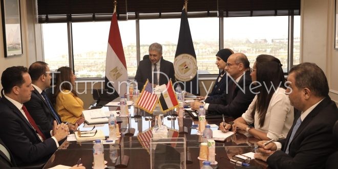 شريف فتحي يبحث مع سفيرة الولايات المتحدة الأمريكية بالقاهرة التعاون