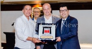 غرفة المطاعم تًكرم روادها وأعضاء مجالس إدارتها السابقين بحضور محمد عامر