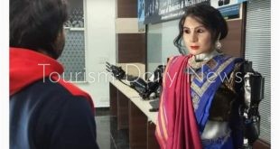 روبوت أنوشكا الهندي إبداع منخفض التكلفة بتكنولوجيا متقدمة من الخردة