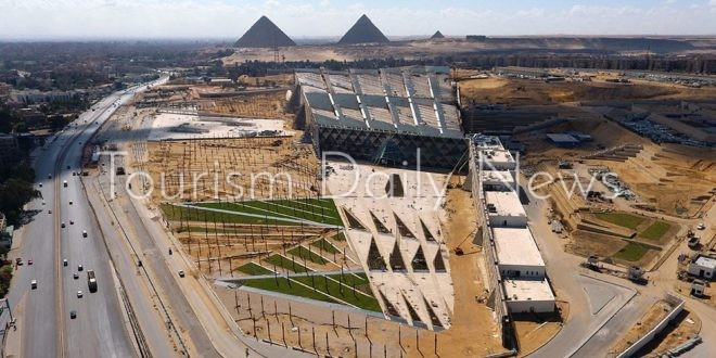 الموقف التنفيذي لأعمال تطوير منطقة الأهرامات ومحيطها وذروة الموسم السياحي