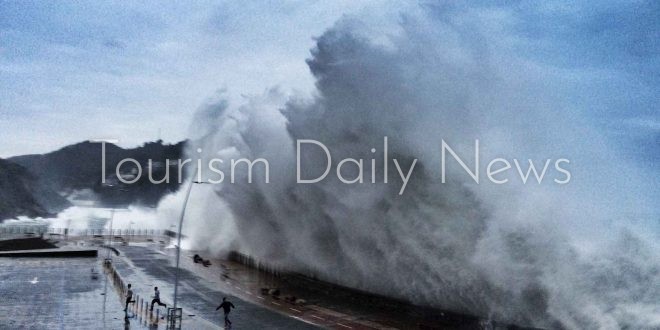 إعصار شانشان يتحول لعاصفة مدارية ويتسبب في اضطرابات حركة السفر باليابان