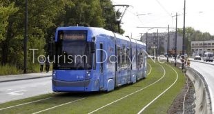 إيقاف خدمة ترام رقم 8