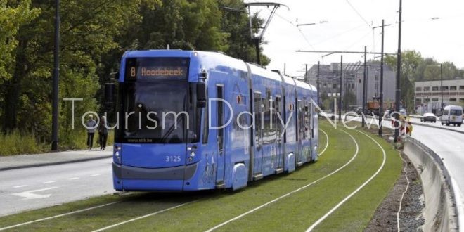 إيقاف خدمة ترام رقم 8