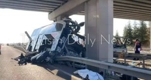 مصرع وإصابة 35 شخصاً في اصطدام حافلة بجسر في أنقرة