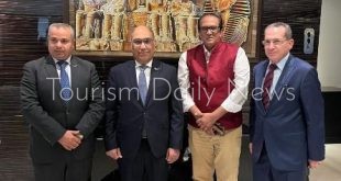 رئيس مؤسسة رائدة في التصوير السينمائي بالهند يروج للسياحة المصرية