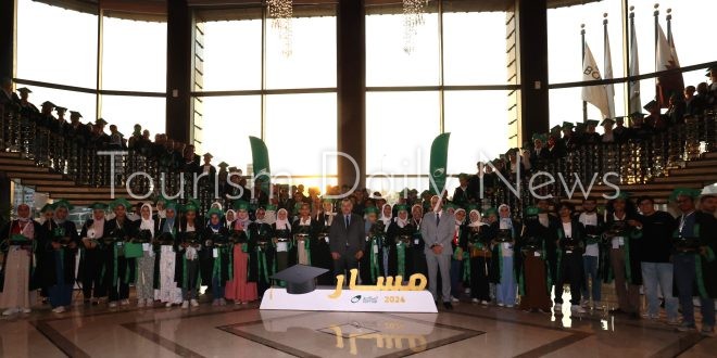 البريد يكرم أوائل الثانوية العامة والأزهرية والدبلومات ضمن مبادرة مسار