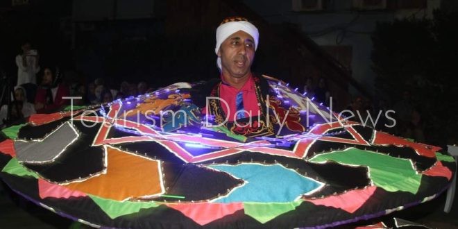 نجم التنورة الساطع ومطلب جماهيري في مزارات الصعيد الجنوبية السياحية