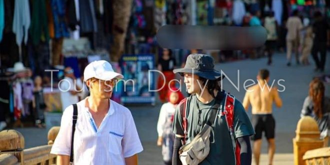 توافد كبير للسياح الآسيويين على مصر .. بداية مبشرة من دهب جنوب سيناء