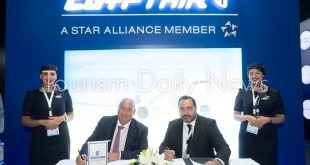 أكاديمية مصرللطيران تحتفل مع Airbus بتوقيع عقد شراكة لتوريد حزم تدريبية