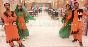 السرفيس سر النجاح لفن الضيافة بالمطاعم السياحية على النيل