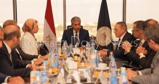 الحكومة تراجع أزمة الإستثمار السياحي مع إتحاد الغرف ونتائج مبادرات المركزي