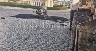 استمرار عمليات رصف طرق الغردقة وتحسين جودة الحياة بالمدينة لتشجيع السياحة