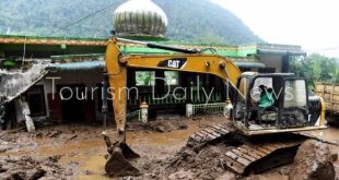 مصرع 27 شخصاً جراء سيول وإنهيارات أرضية تضرب إقليم سومطرة بإندونيسيا