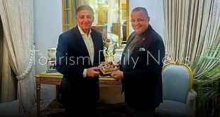 محافظ جنوب سيناء يكرم سفيرنا بأثينا عمر عامر لجهوده في دعم السياحة