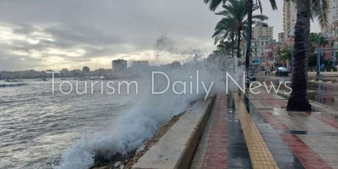 حالة ملاحة مضطربة بالبحر المتوسط وطقس مائل للبرودة على القاهرة والسواحل