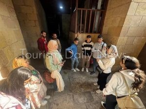 طلاب قسم الإرشاد السياحى بجامعة الفيوم في زيارة للقاهرة الإسلامية