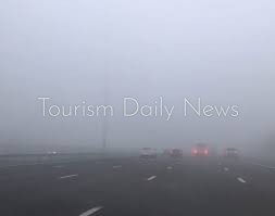 شبورة على الطرق الزراعية والقريبة من المسطحات المائية