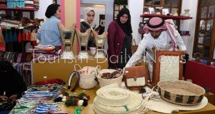 الهيئة العامة للتراث تعرض مجموعة متنوعة من المنتجات اليدوية في تراثنا 2024