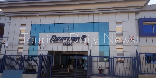 مصر للطيران للشحن توقع اتفاقية إدارة كاملة لخدمات الحاويات مع Unilode