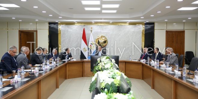 شركة CNRC الصينية الرائدة في صناعة الإطارات تزيد حجم استثماراتها في مصر