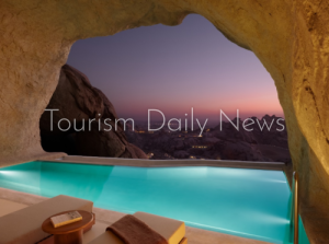 شركة البحر الأحمر تفتتح منتجع ديزرت روك في مشهد يخطف الأنفاس بقلب الصحراء