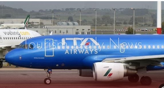 انطلاق أول رحلة للخطوط الإيطالية إلى طرابلس بعد توقف 10 سنوات