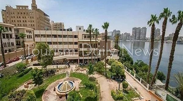 انطلاق الملتقى الدوري للخريجين بكلية السياحة والفنادق جامعة حلوان