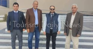 وفد من المنشآت الفندقية بالبحر الأحمر يزور كلية سياحة وفنادق الغردقة